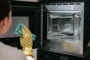 5 Simple Hacks for Cleaning Your Microwave